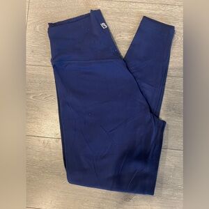 BUFFBUNNY navy blue legacy legging size Large